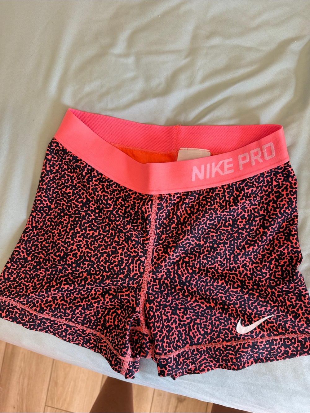 Nike Pro coral Leopard-Print Shorts